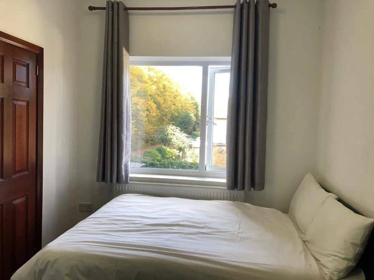 Gasthuis Lyttleton Lodge Uxbridge