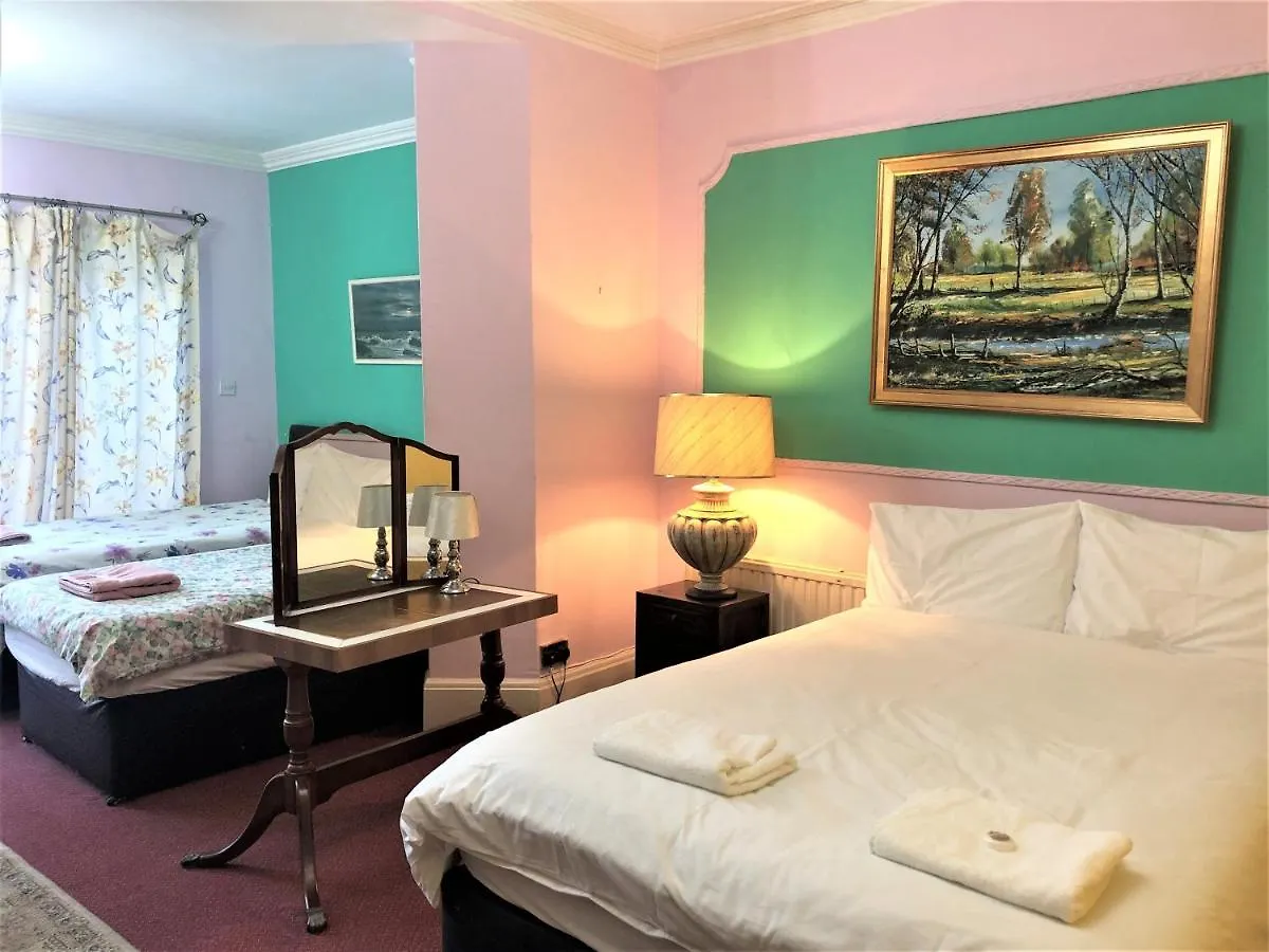 Lyttleton Lodge Uxbridge Pensión